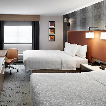 Hampton Inn Newark Airport Exterior foto