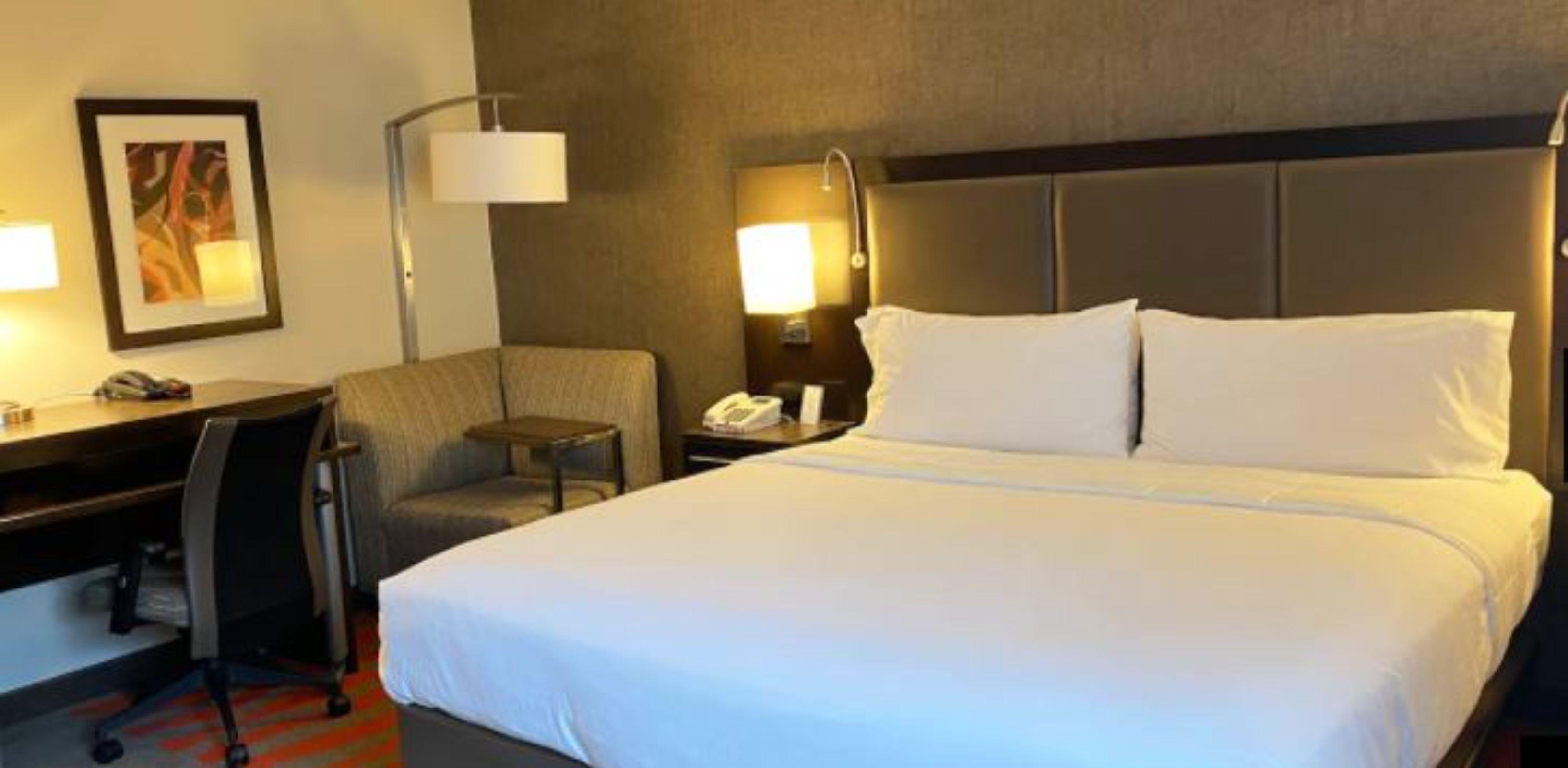 Hampton Inn Newark Airport Exterior foto