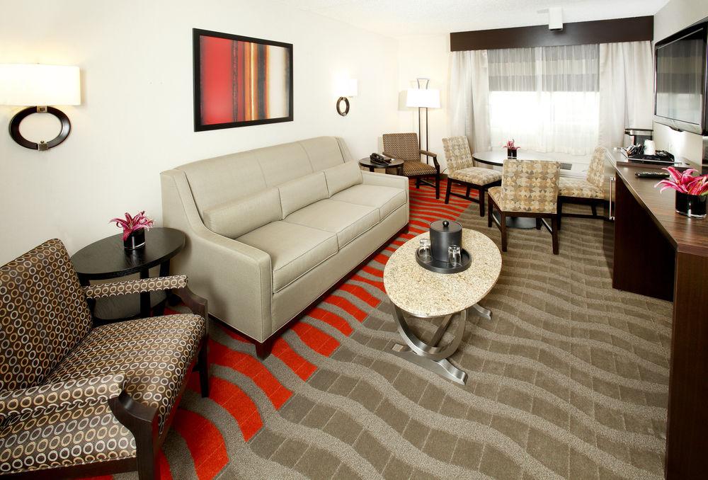 Hampton Inn Newark Airport Exterior foto